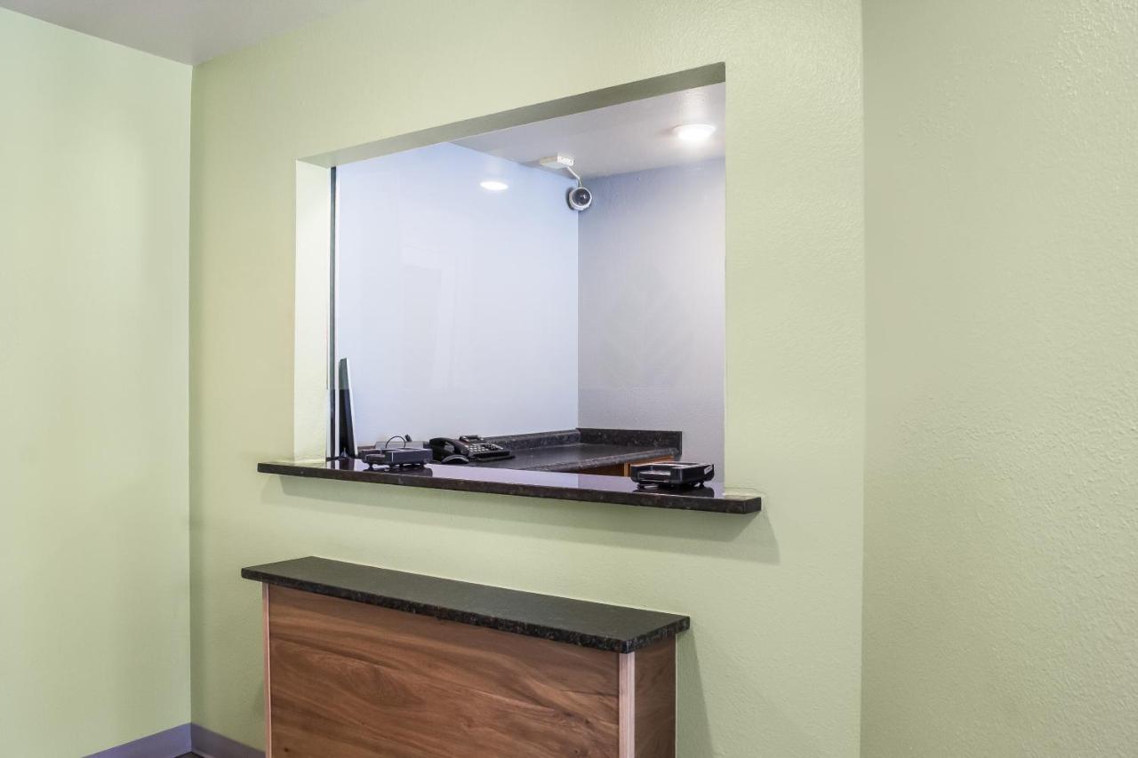 Woodspring Suites Conroe Buitenkant foto