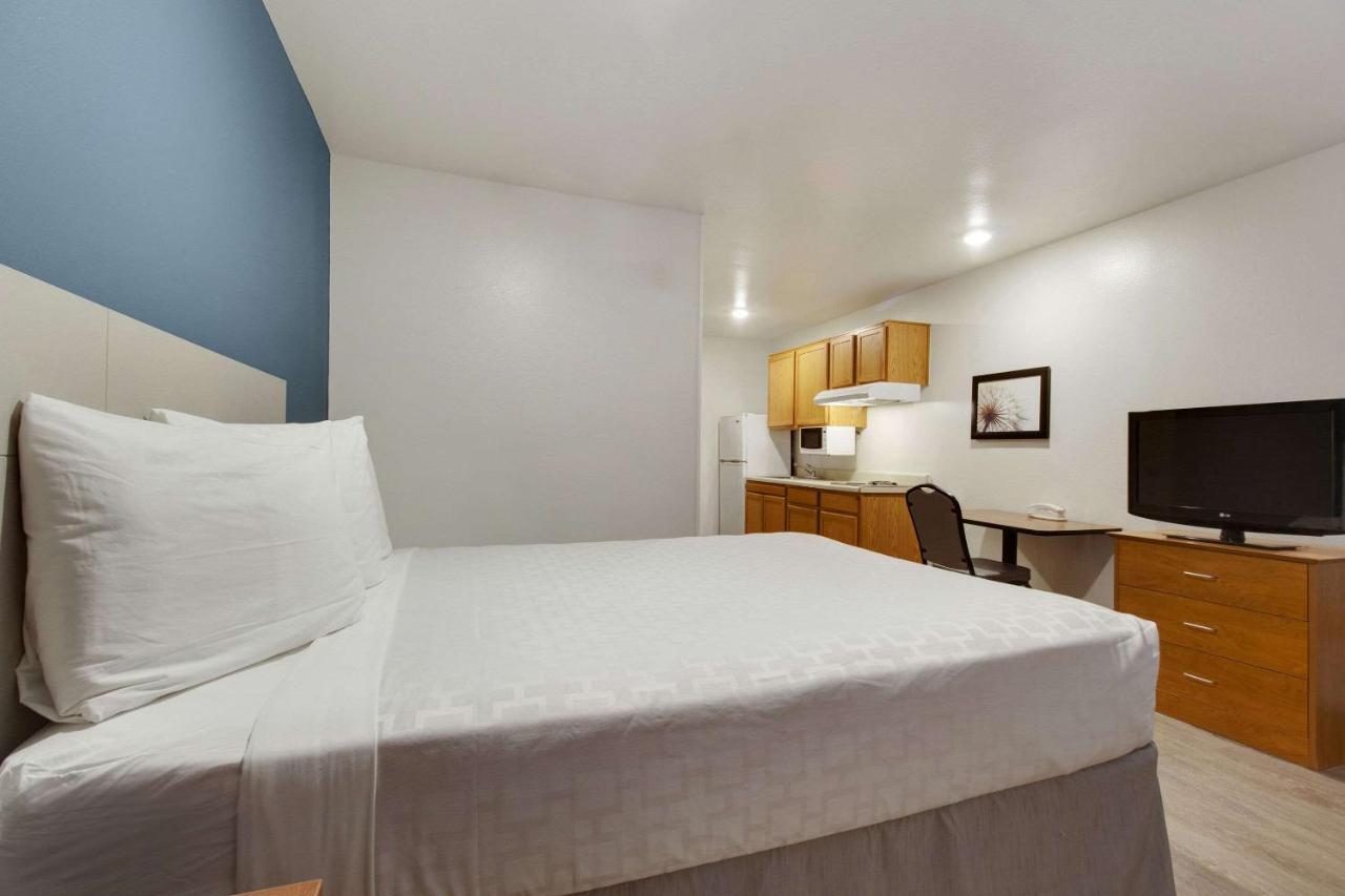 Woodspring Suites Conroe Buitenkant foto