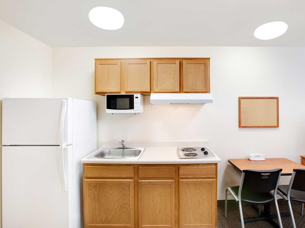 Woodspring Suites Conroe Buitenkant foto