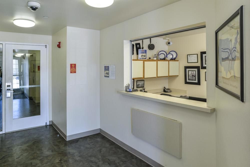 Woodspring Suites Conroe Buitenkant foto